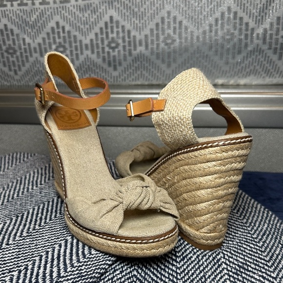 Tory Burch Shoes - Tory Burch Macy Espadrille Wedge Sandals Linen Beige Women’s 7.5B Made in Spain
